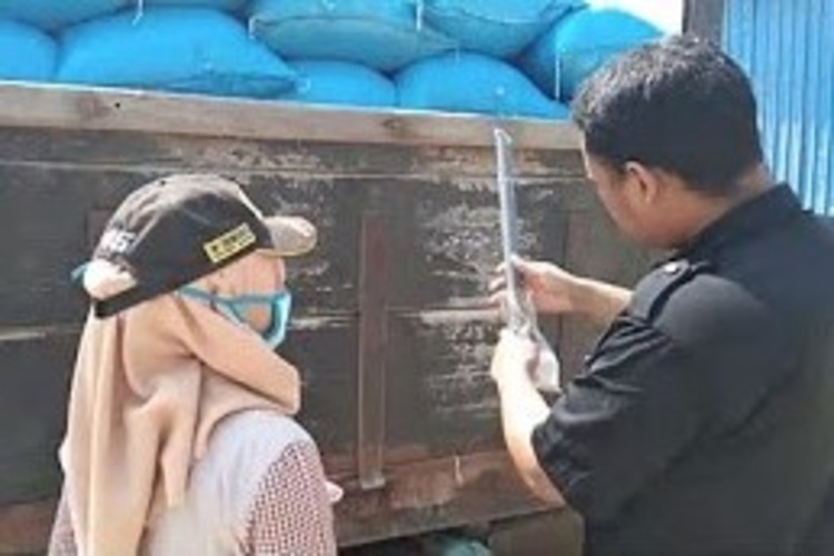 CV Anugrah Sinar Laut Lakukan Pembelian Produksi Garam Rakyat